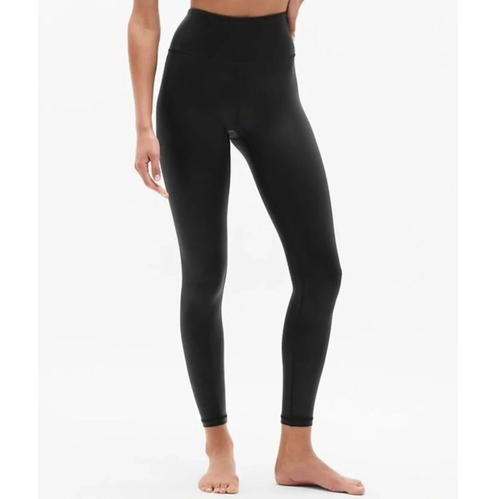 NWOT Athleta High Waisted Black Satin Texture 7/8 Leggings Sz M